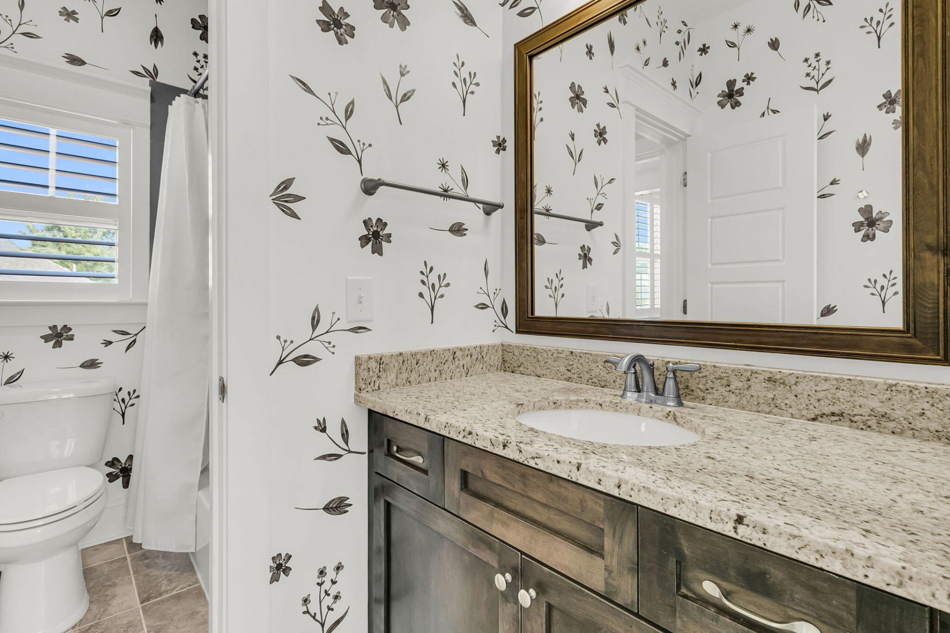 2552 Josiah Street Photo 31