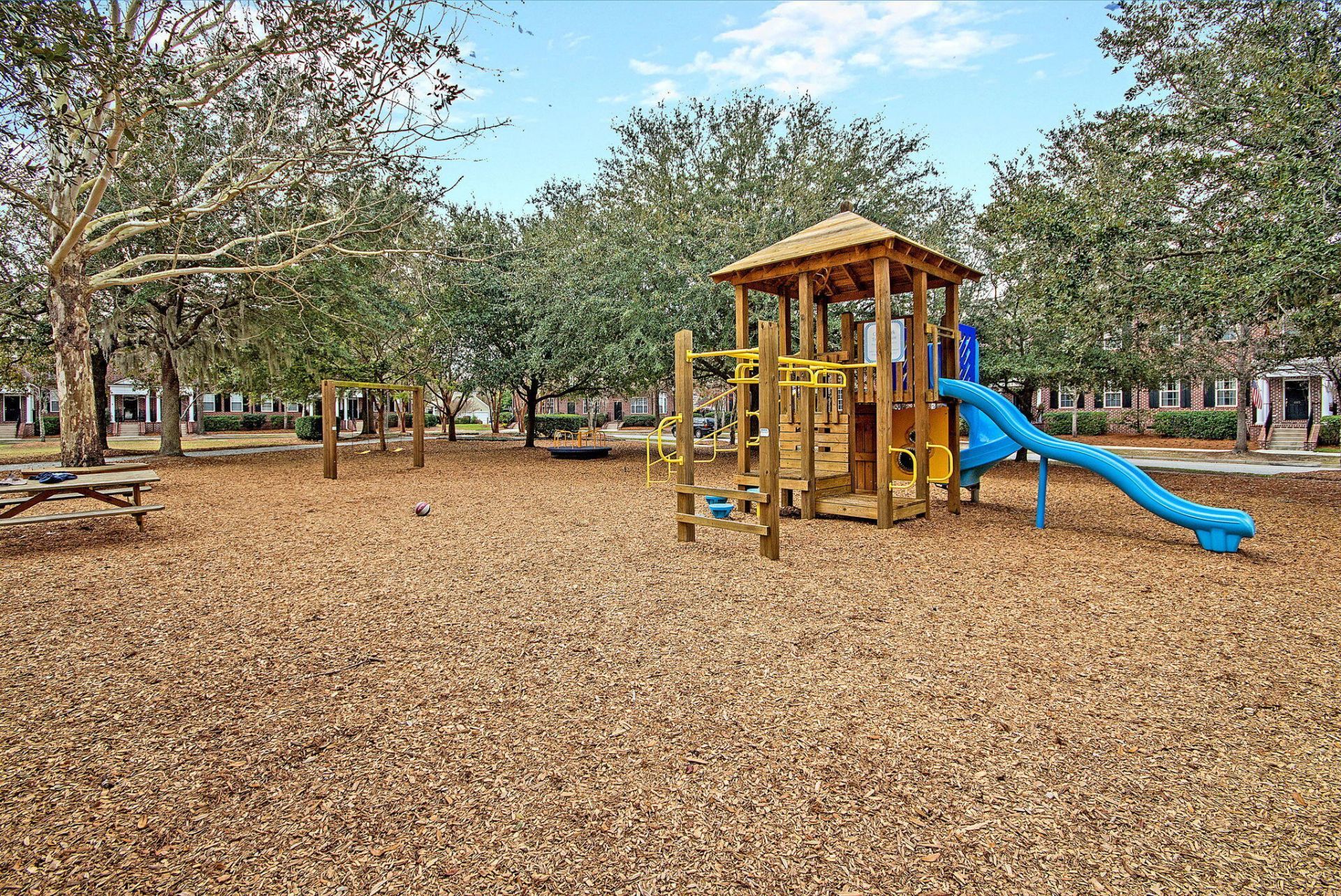 2552 Josiah Street Photo 42