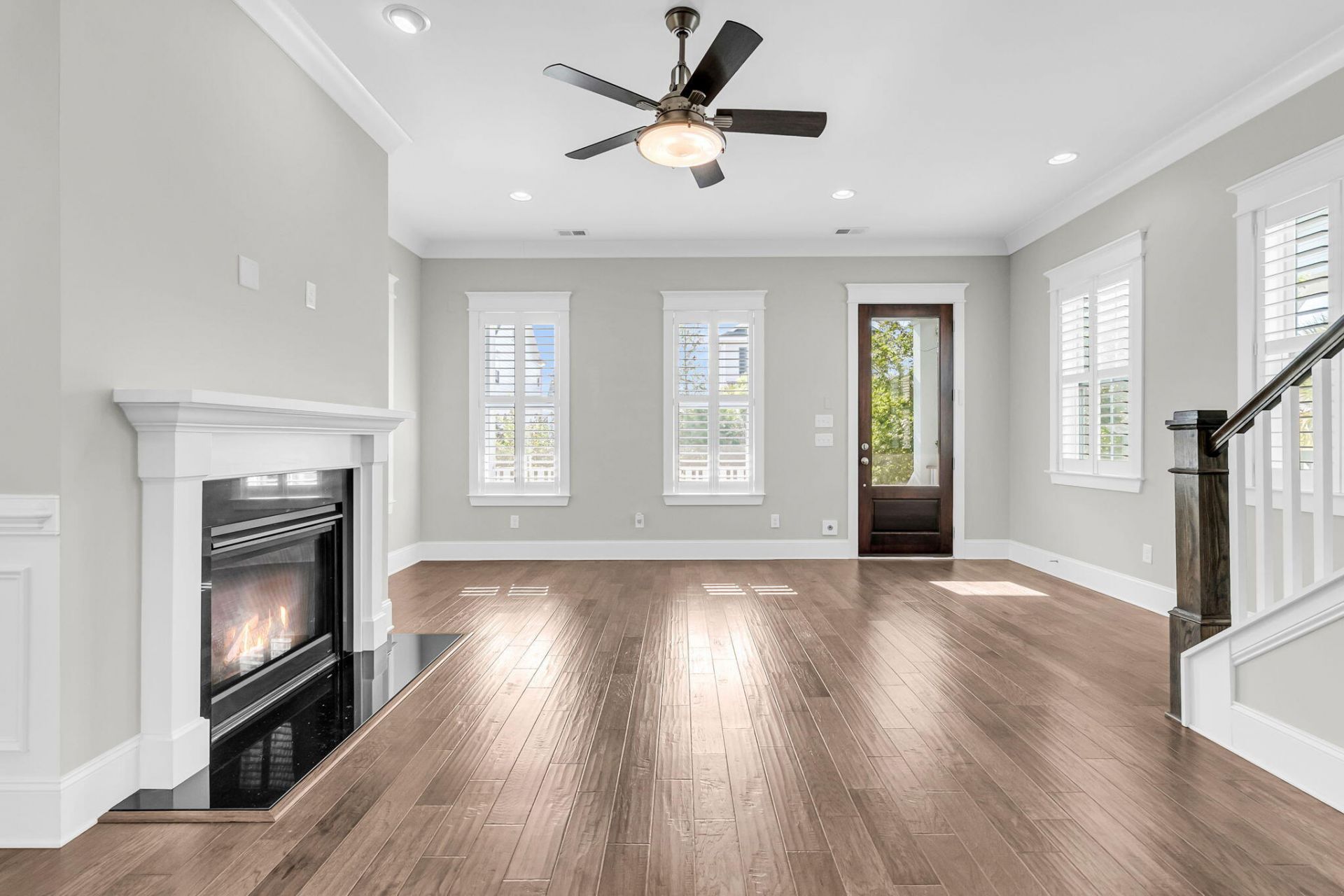 2552 Josiah Street Photo 7