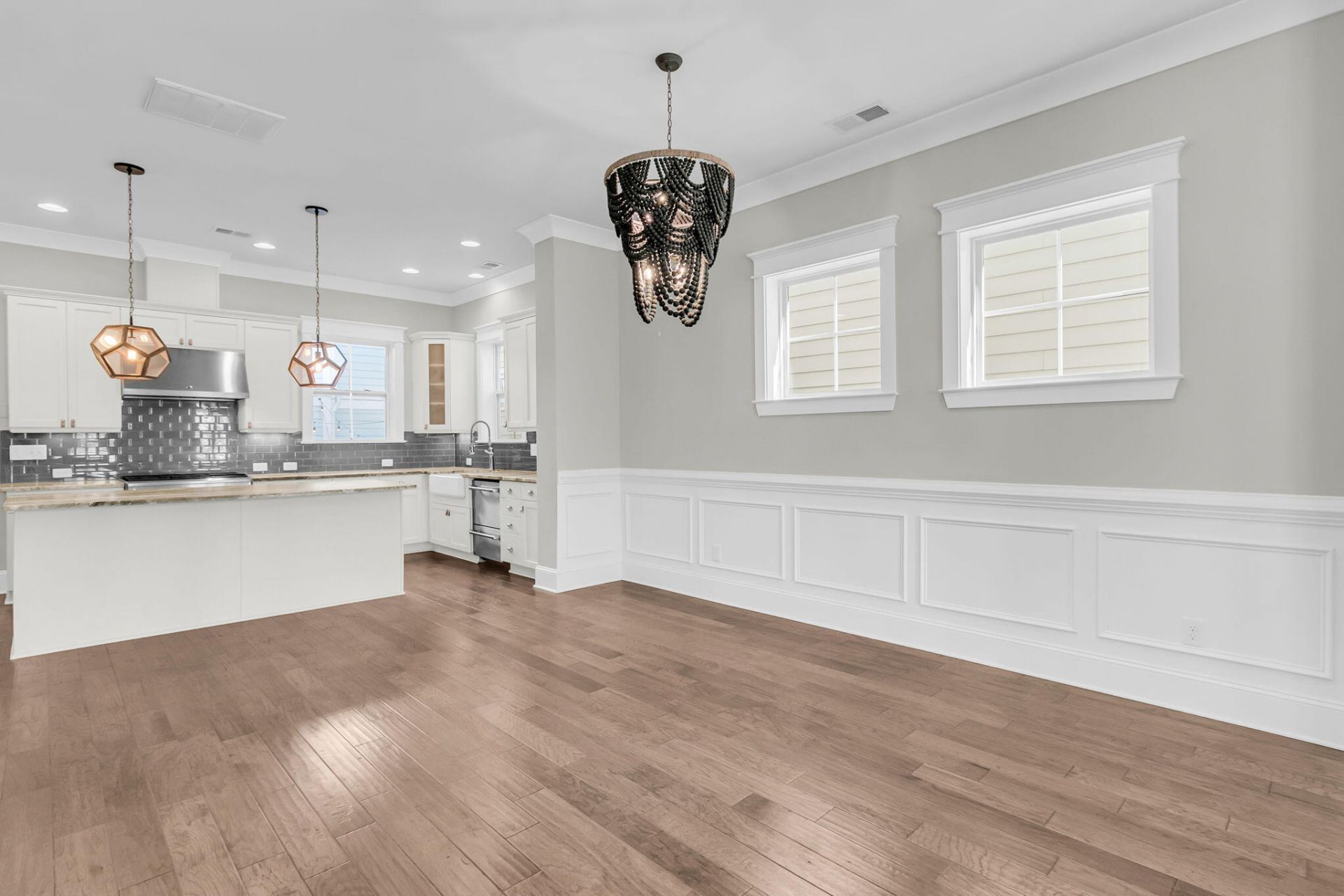 2552 Josiah Street Photo 9