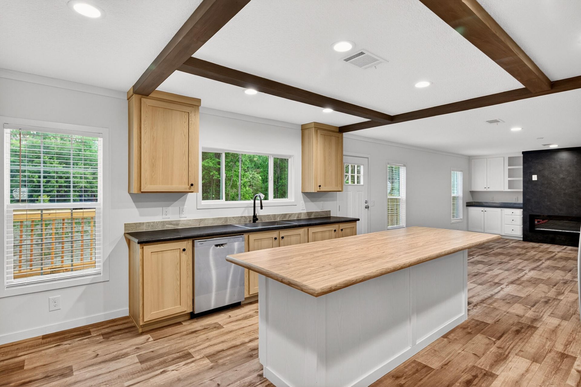 111 Ash Hill Drive Photo 10