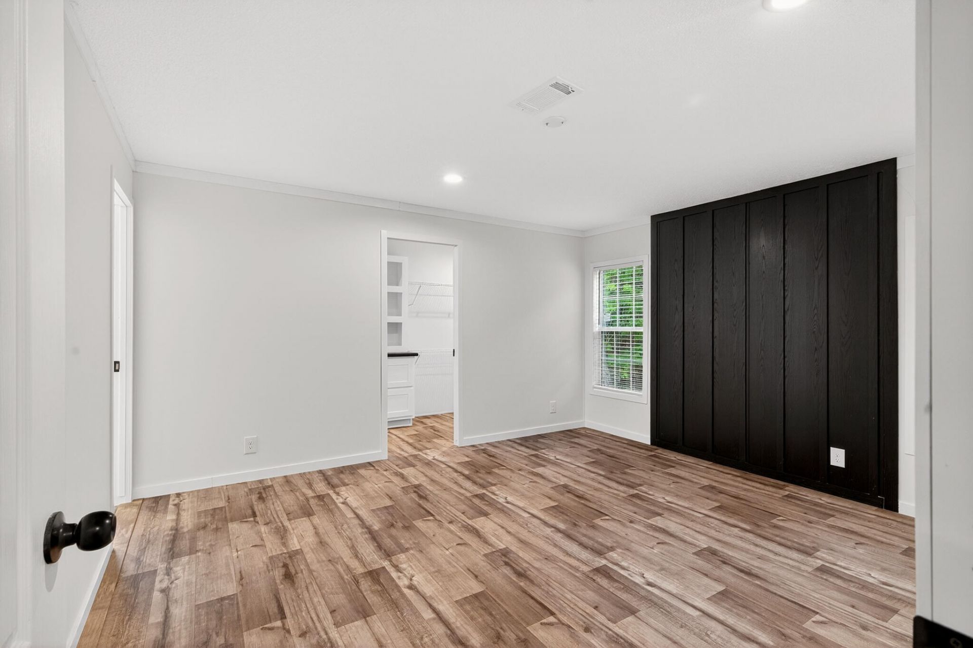 111 Ash Hill Drive Photo 11