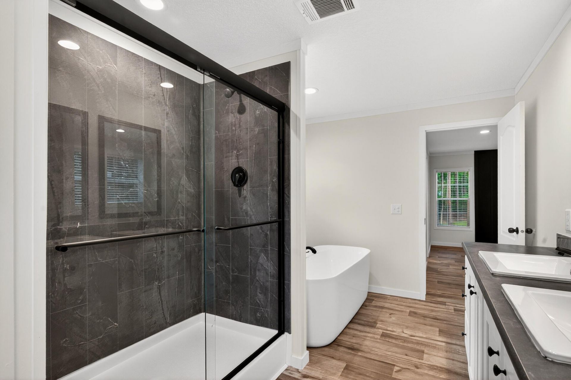 111 Ash Hill Drive Photo 17