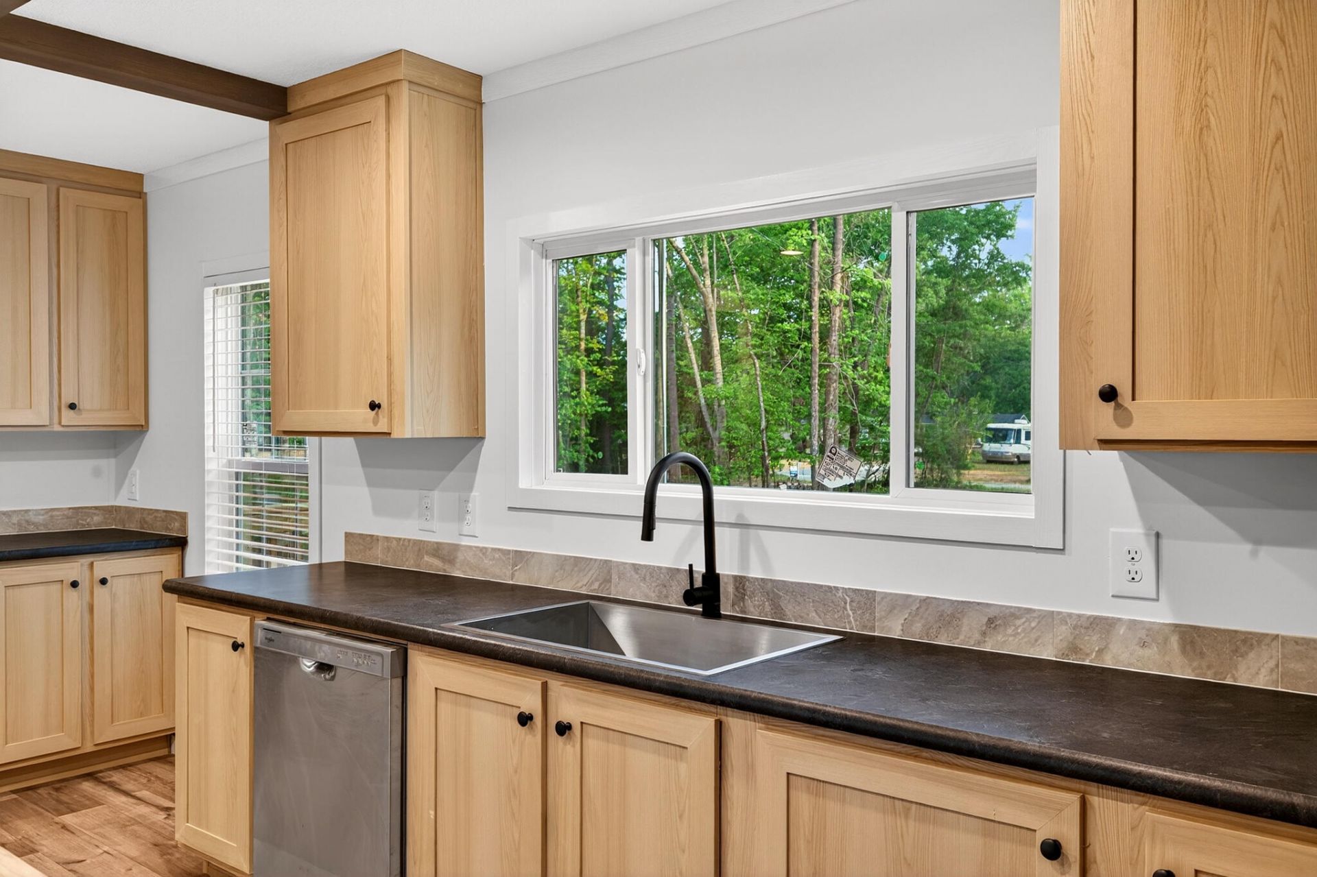 111 Ash Hill Drive Photo 6