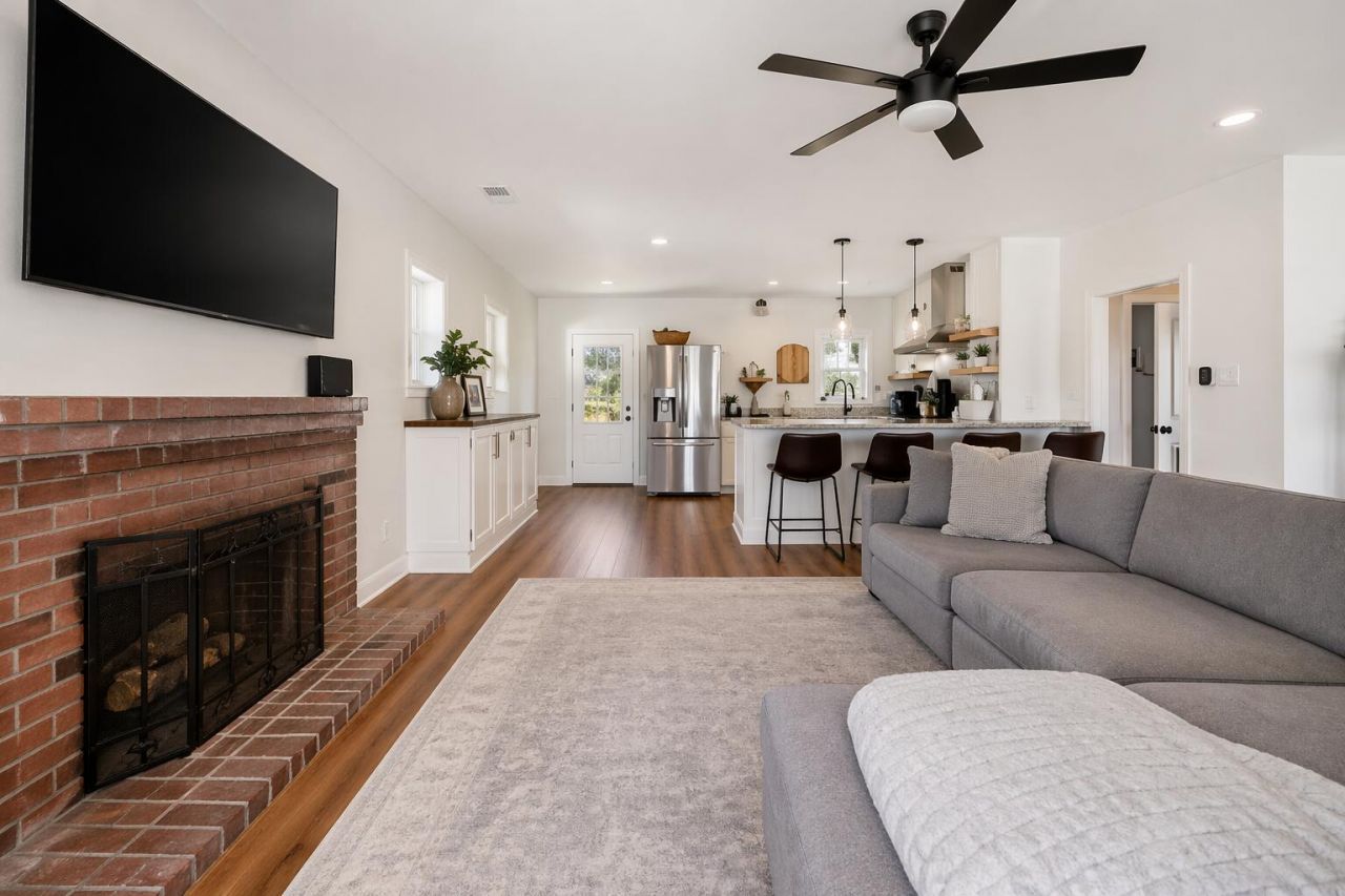 5798 Slab Landing Road Photo 12