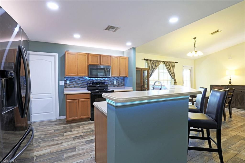 3016 SW 23rd Ave, Cape Coral, FL 33914 Photo