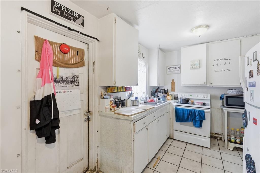 2355 Jeffcott St, Fort Myers, FL 33901 Photo