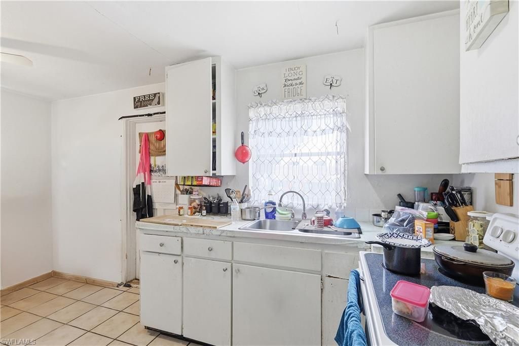 2355 Jeffcott St, Fort Myers, FL 33901 Photo