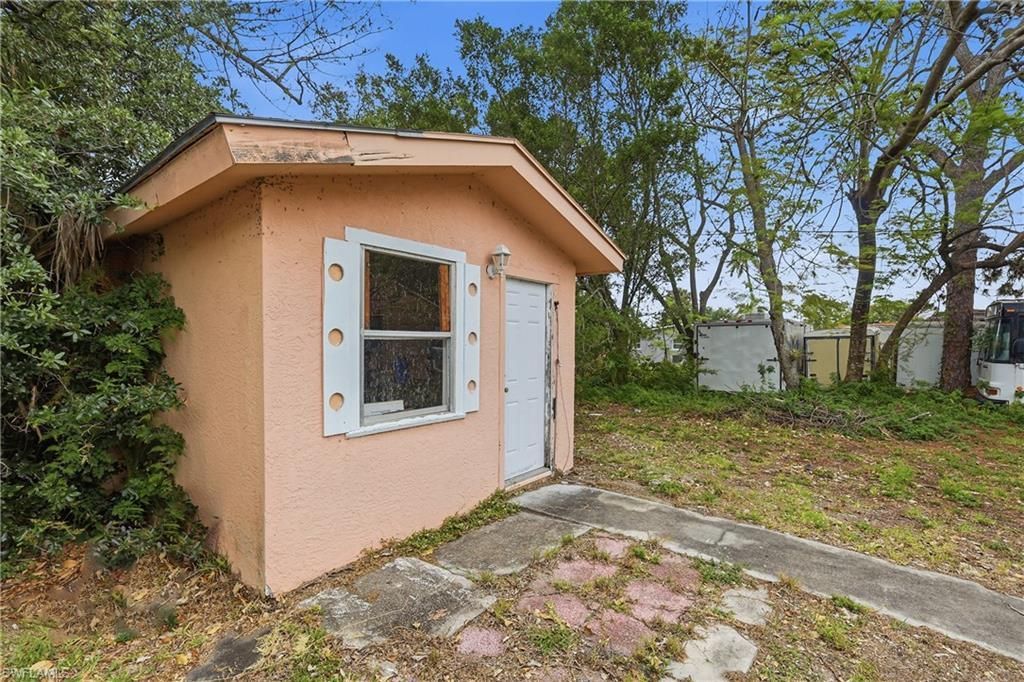 2355 Jeffcott St, Fort Myers, FL 33901 Photo