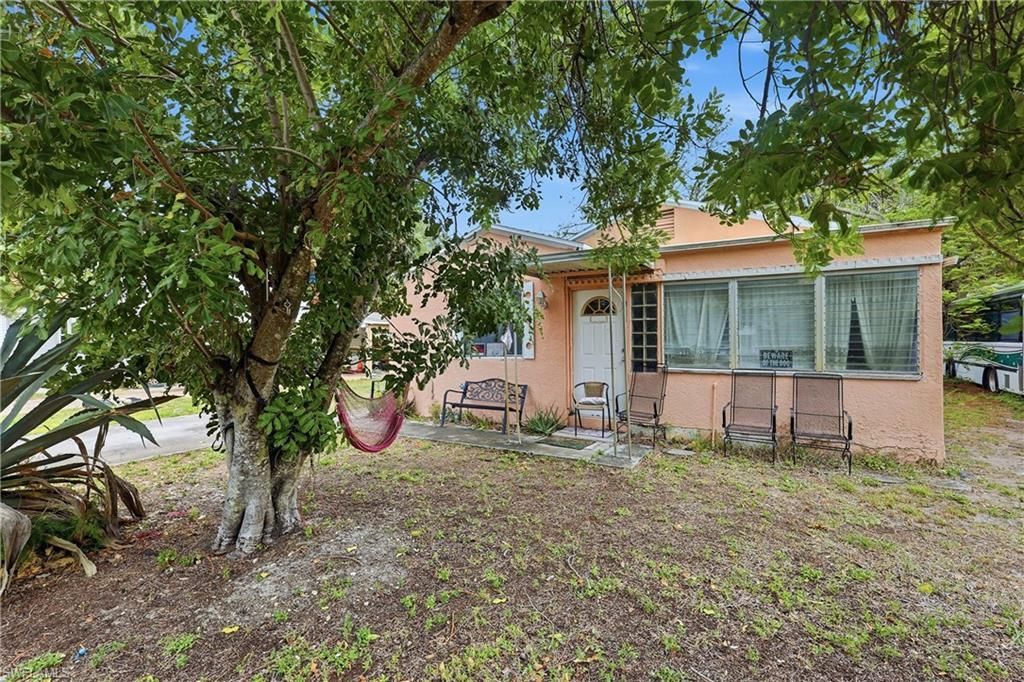 2355 Jeffcott St, Fort Myers, FL 33901 Photo