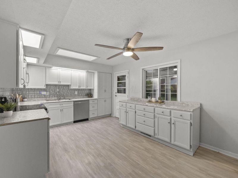 754 Pointview Drive, Westerville, OH 43081 Photo 10