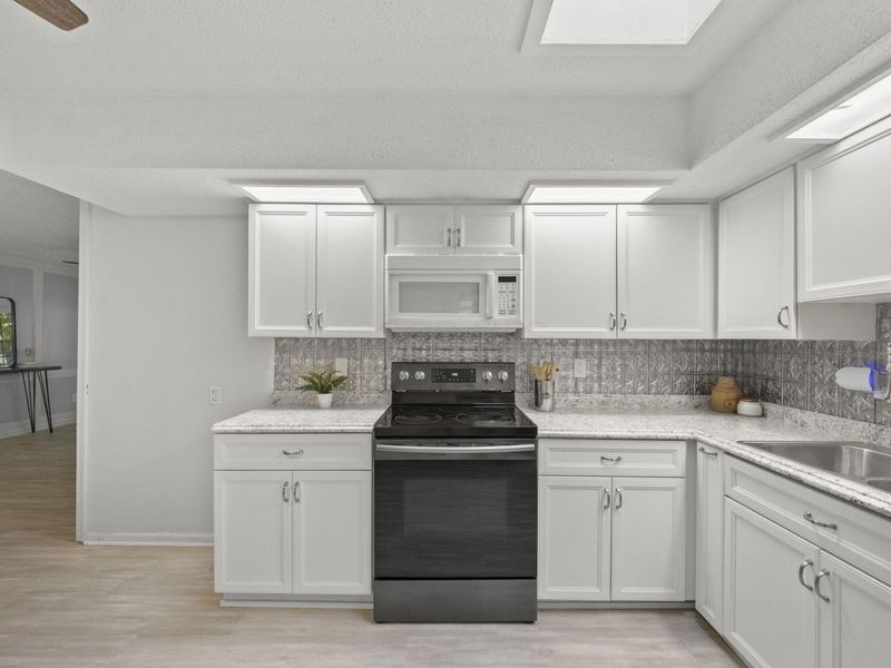 754 Pointview Drive, Westerville, OH 43081 Photo 12