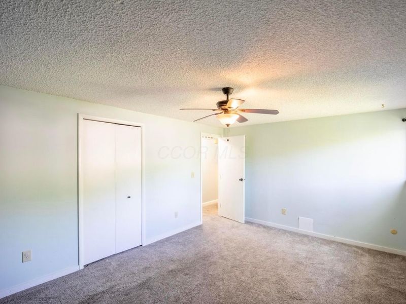 5657 Holyoke Lane, Columbus, OH 43231 Photo 11