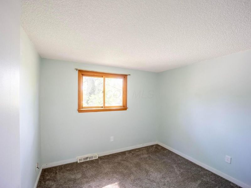 5657 Holyoke Lane, Columbus, OH 43231 Photo 12