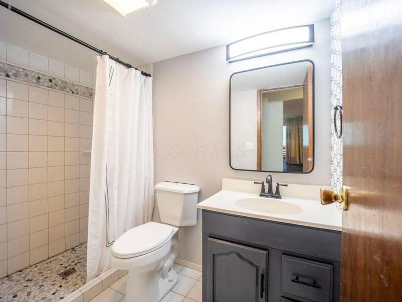 5657 Holyoke Lane, Columbus, OH 43231 Photo 23