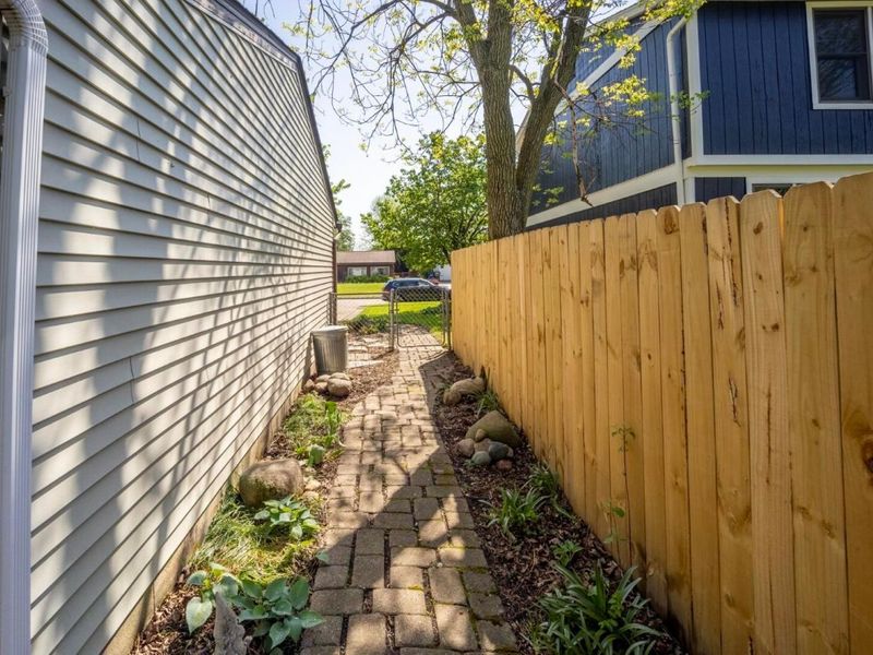 5657 Holyoke Lane, Columbus, OH 43231 Photo 27