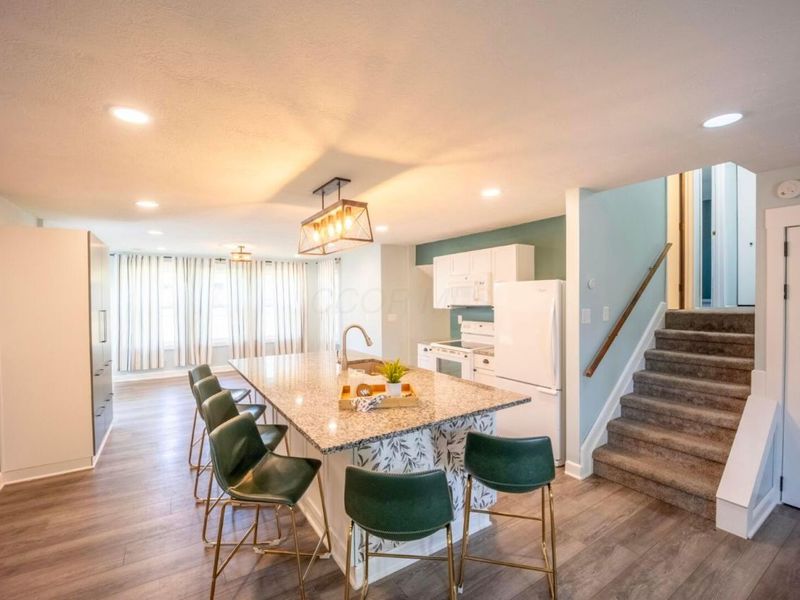 5657 Holyoke Lane, Columbus, OH 43231 Photo 3