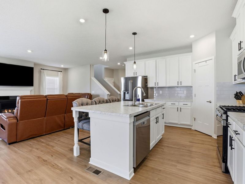 27 Hemingway Avenue, Ashville, OH 43103 Photo 11