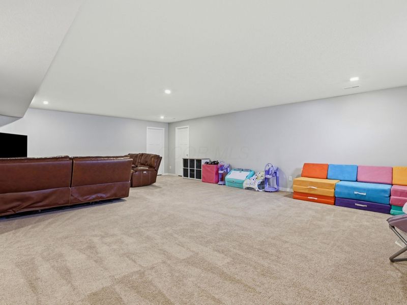 27 Hemingway Avenue, Ashville, OH 43103 Photo 41