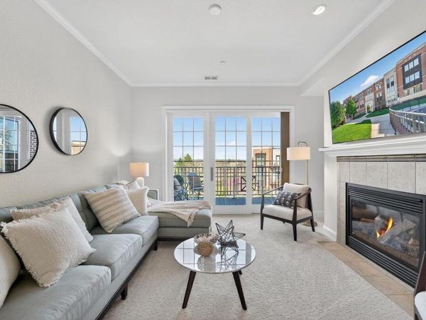 19125 Thomson DRIVE, Unit #302, Brookfield, WI 53045