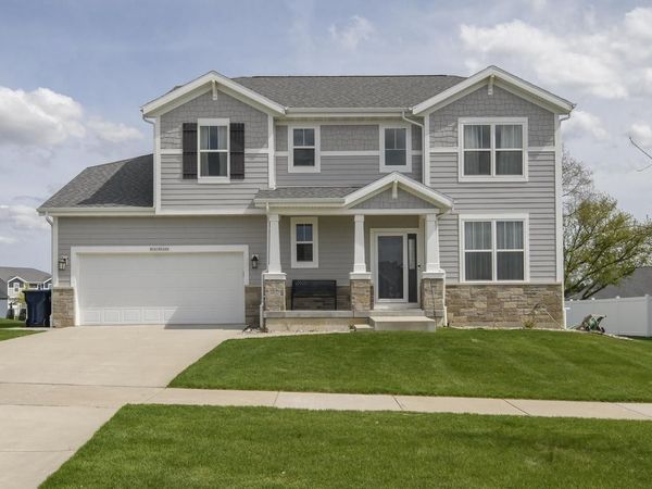 W241N5660 Maple Grove LANE, Sussex, WI 53089