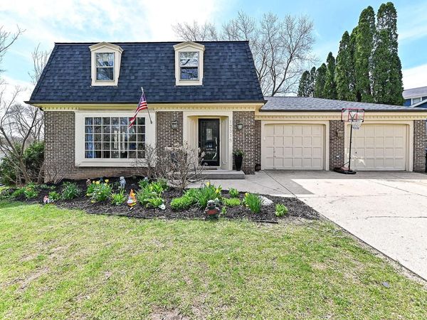 12315 W Christine DRIVE, Wauwatosa, WI 53226