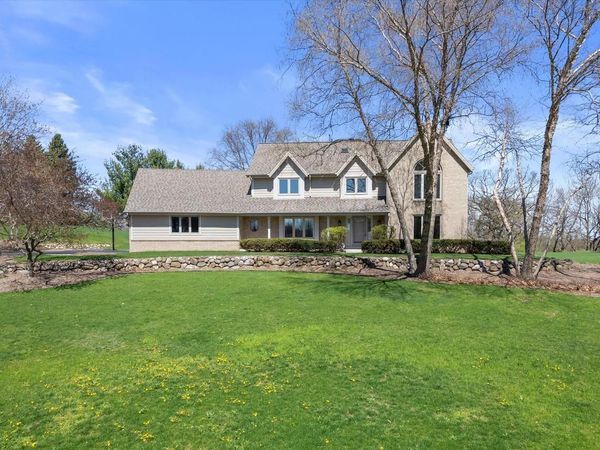 S86W32230 Elias COURT, Mukwonago, WI 53149