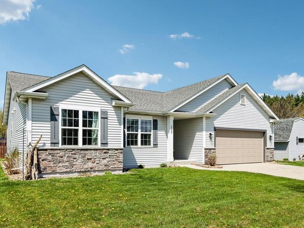 1120 Black Walnut PASS, Johnson Creek, WI 53094