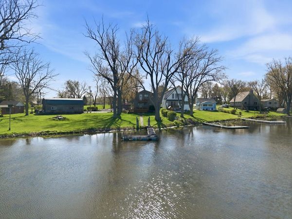 10317 195th AVENUE, Bristol, WI 53104