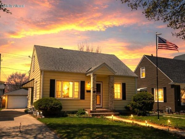 2961 N 72nd STREET, Milwaukee, WI 53210