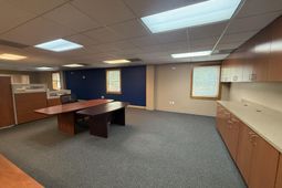 900 Bowman Road  photo 4