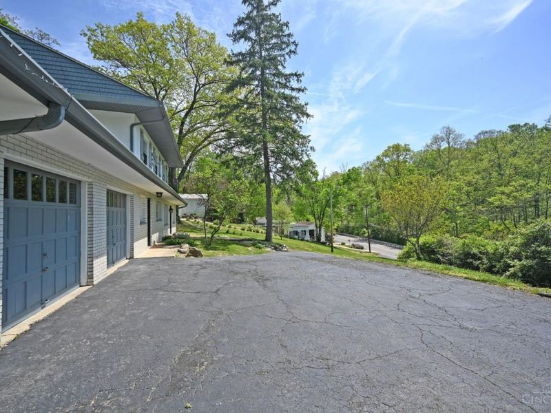 7750 Forest Road, Anderson Twp, OH 45255 Photo 4