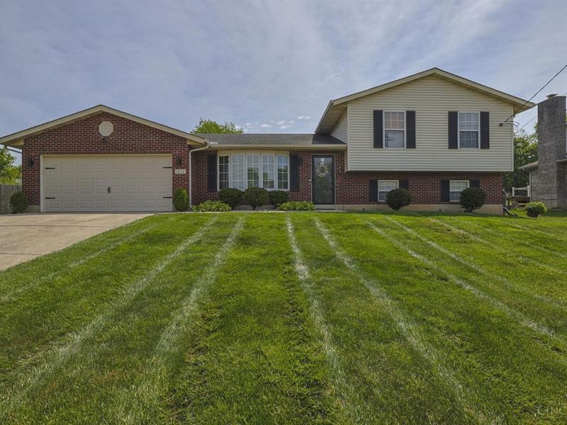 6238 Chablis Drive, Liberty Township, OH 45011 Photo 1