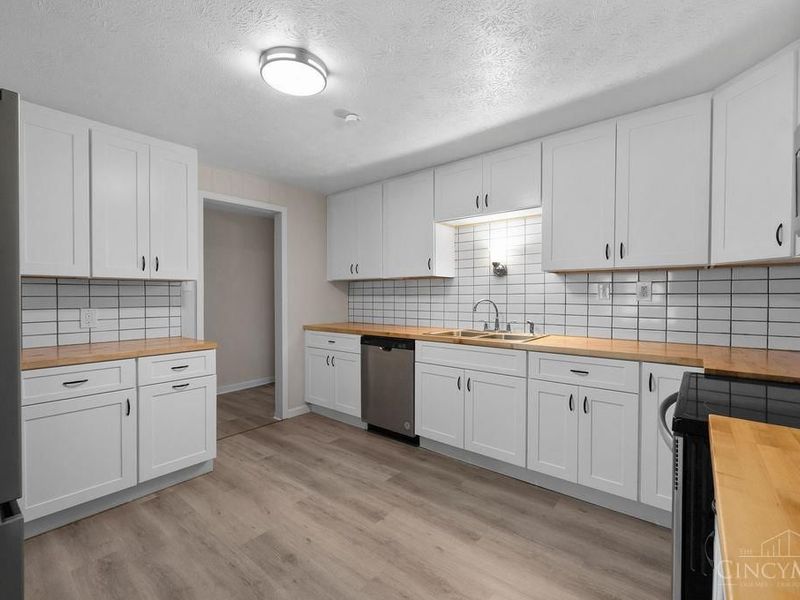 563 Lafayette Avenue, Springdale, OH 45246 Photo 14