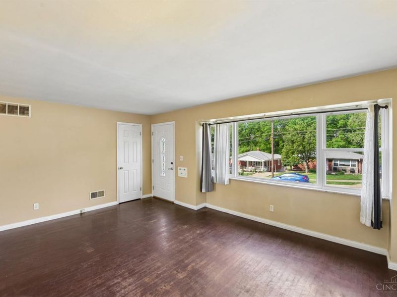 4778 Shadylawn Terrace, Delhi Twp, OH 45238 Photo 3
