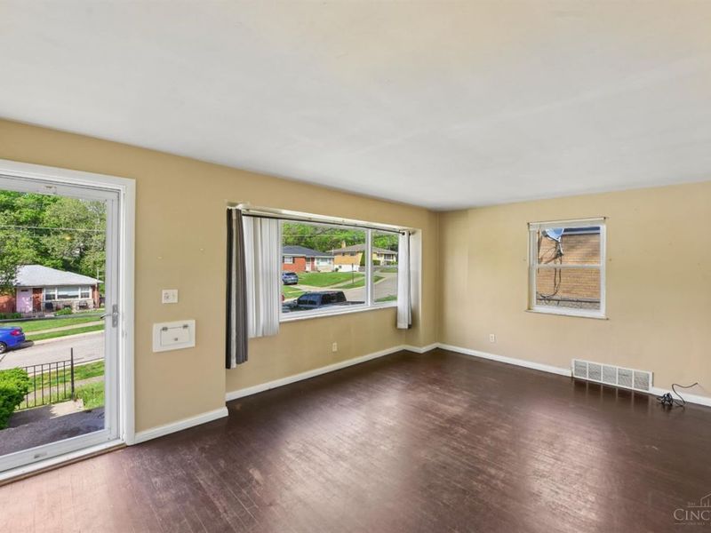 4778 Shadylawn Terrace, Delhi Twp, OH 45238 Photo 4