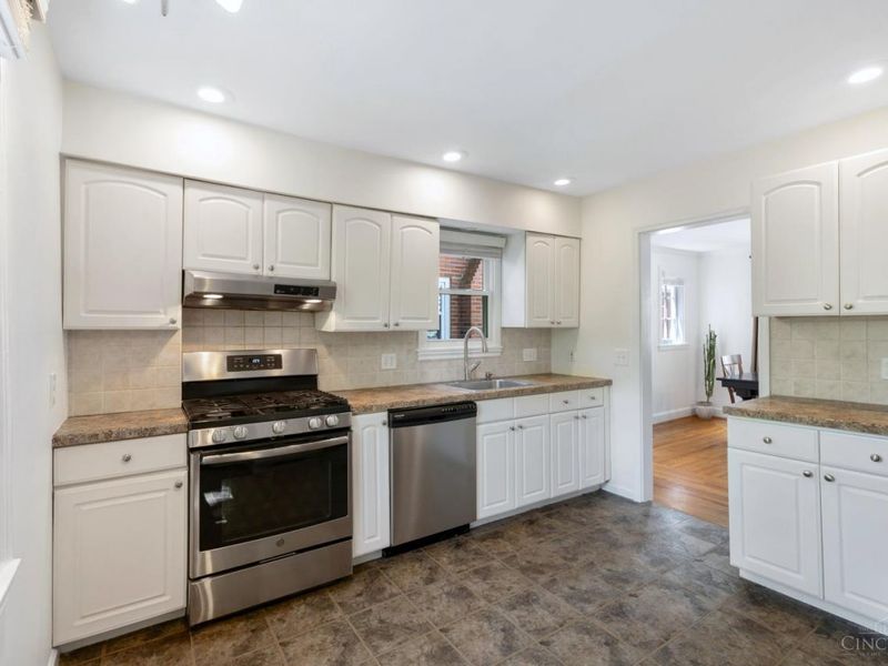 3443 Oakview Place, Cincinnati, OH 45209 Photo 16