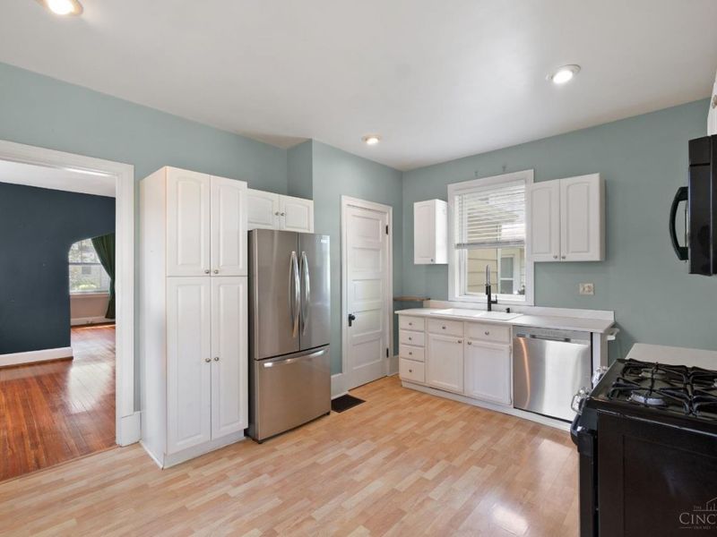 6606 Murray Avenue, Columbia Twp, OH 45227 Photo 12