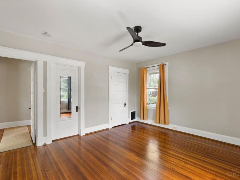 6606 Murray Avenue, Columbia Twp, OH 45227 Photo 17