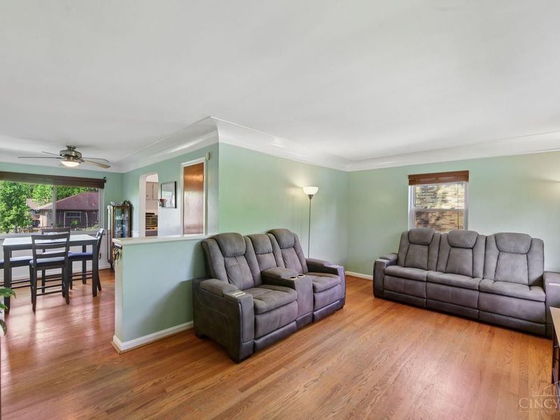 45 Illona Drive, Cincinnati, OH 45218 Photo 3