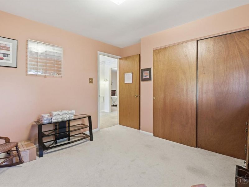 6208 Kingoak Drive, Green Township, OH 45248 Photo 25