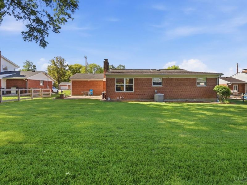 6208 Kingoak Drive, Green Township, OH 45248 Photo 34