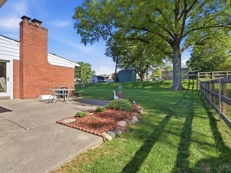 6208 Kingoak Drive, Green Township, OH 45248 Photo 36