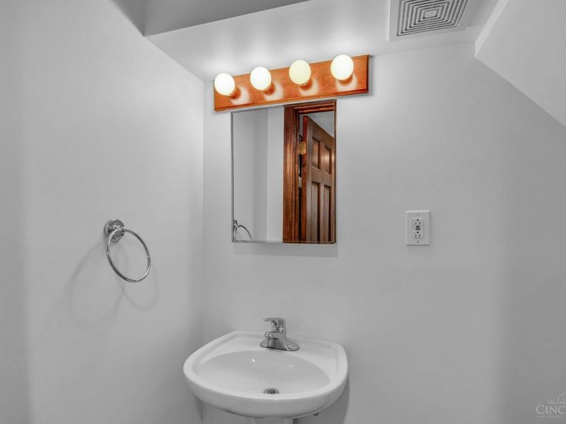 3112 Linview Avenue, Cincinnati, OH 45208 Photo 47