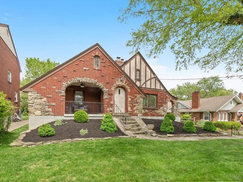 3630 Ravenwood Avenue, Cincinnati, OH 45213 Photo 3