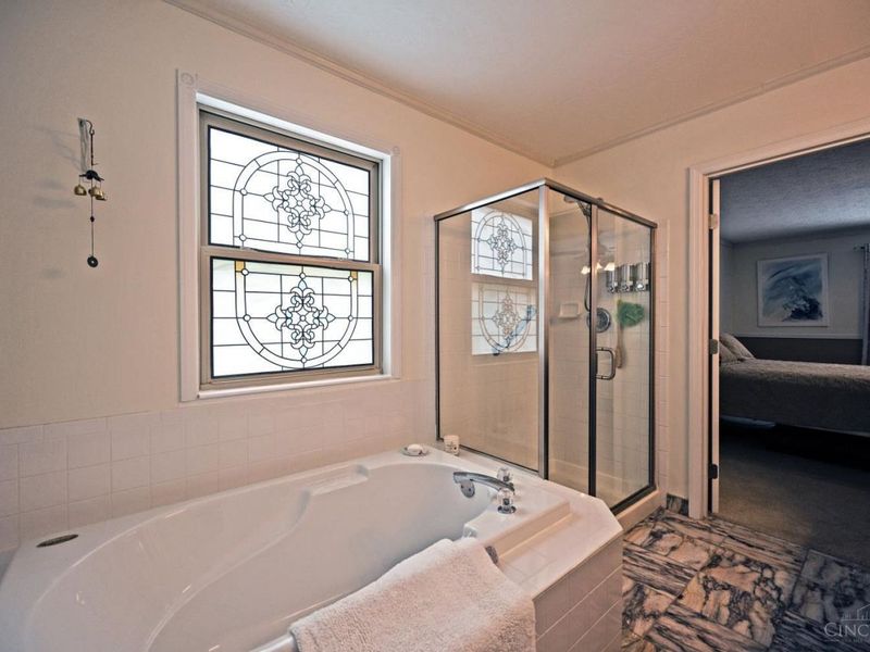 6085 Chamblee Drive, Miami Twp, OH 45140 Photo 11