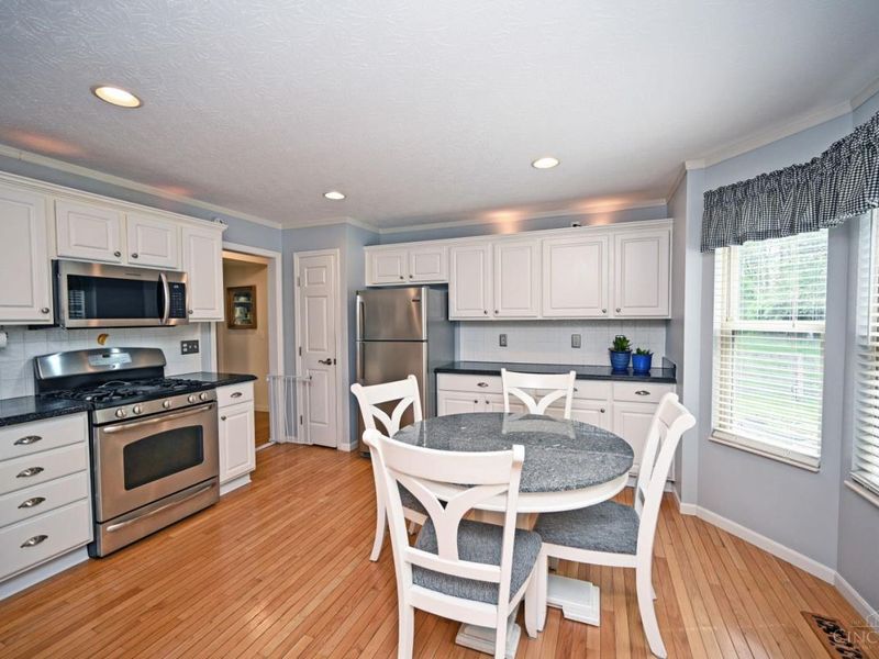 6085 Chamblee Drive, Miami Twp, OH 45140 Photo 13