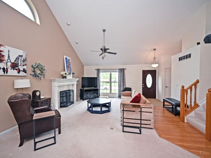 6085 Chamblee Drive, Miami Twp, OH 45140 Photo 2