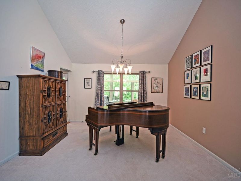 6085 Chamblee Drive, Miami Twp, OH 45140 Photo 6