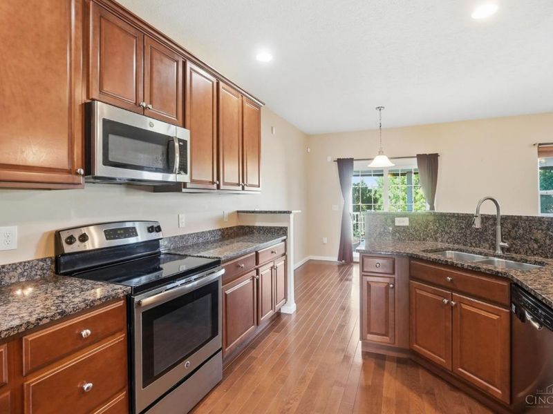 1553 Tatum Lane, Hamilton, OH 45013 Photo 7